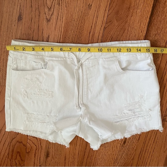 EUC YMI Dream Shorts in White. Size Small. Drawstring & Distressed. - Picture 4 of 16
